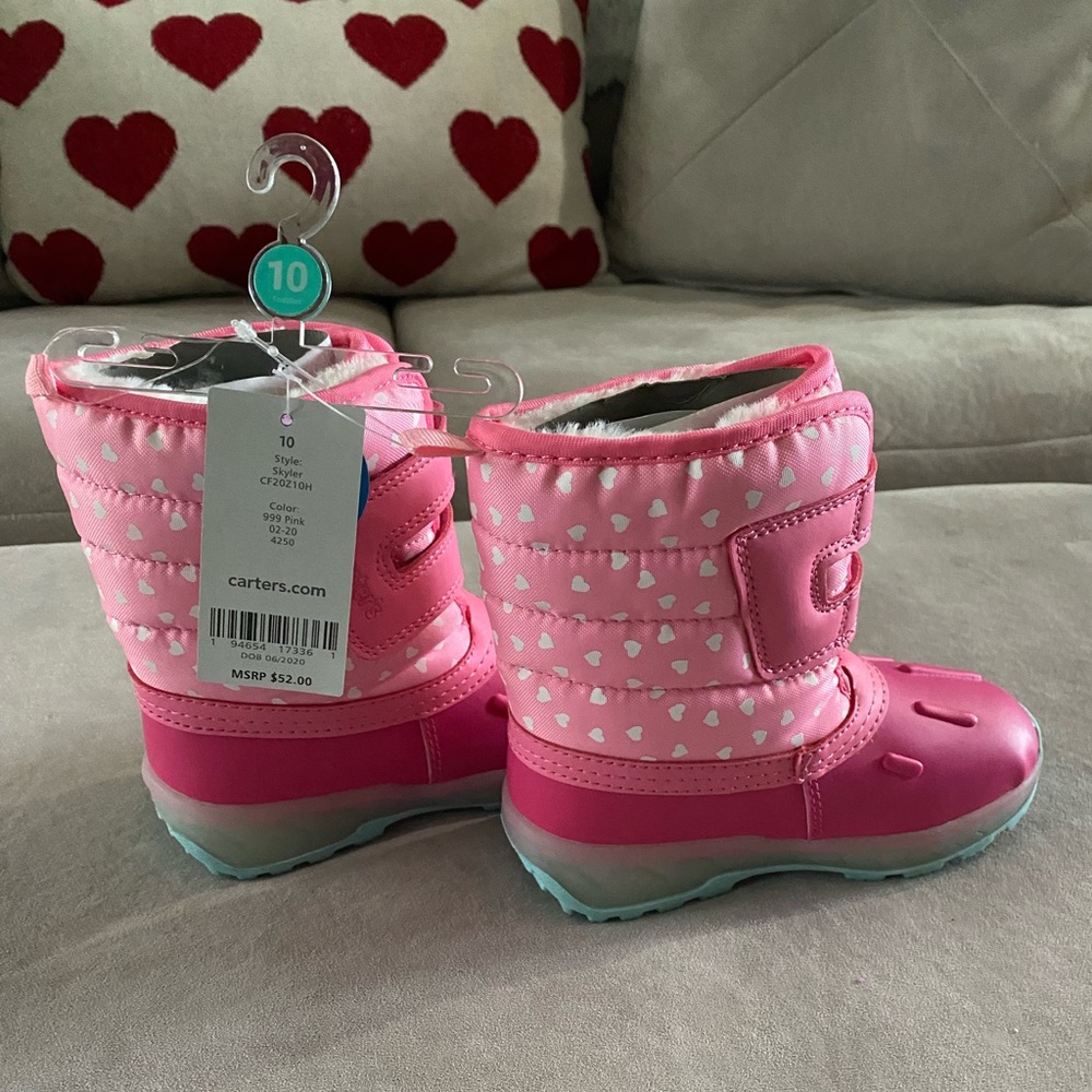 nwt carters snow boots girls size 10 light up boots